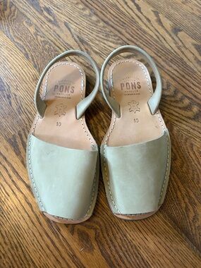 PONS Olive Leather Slingback Sandals 10